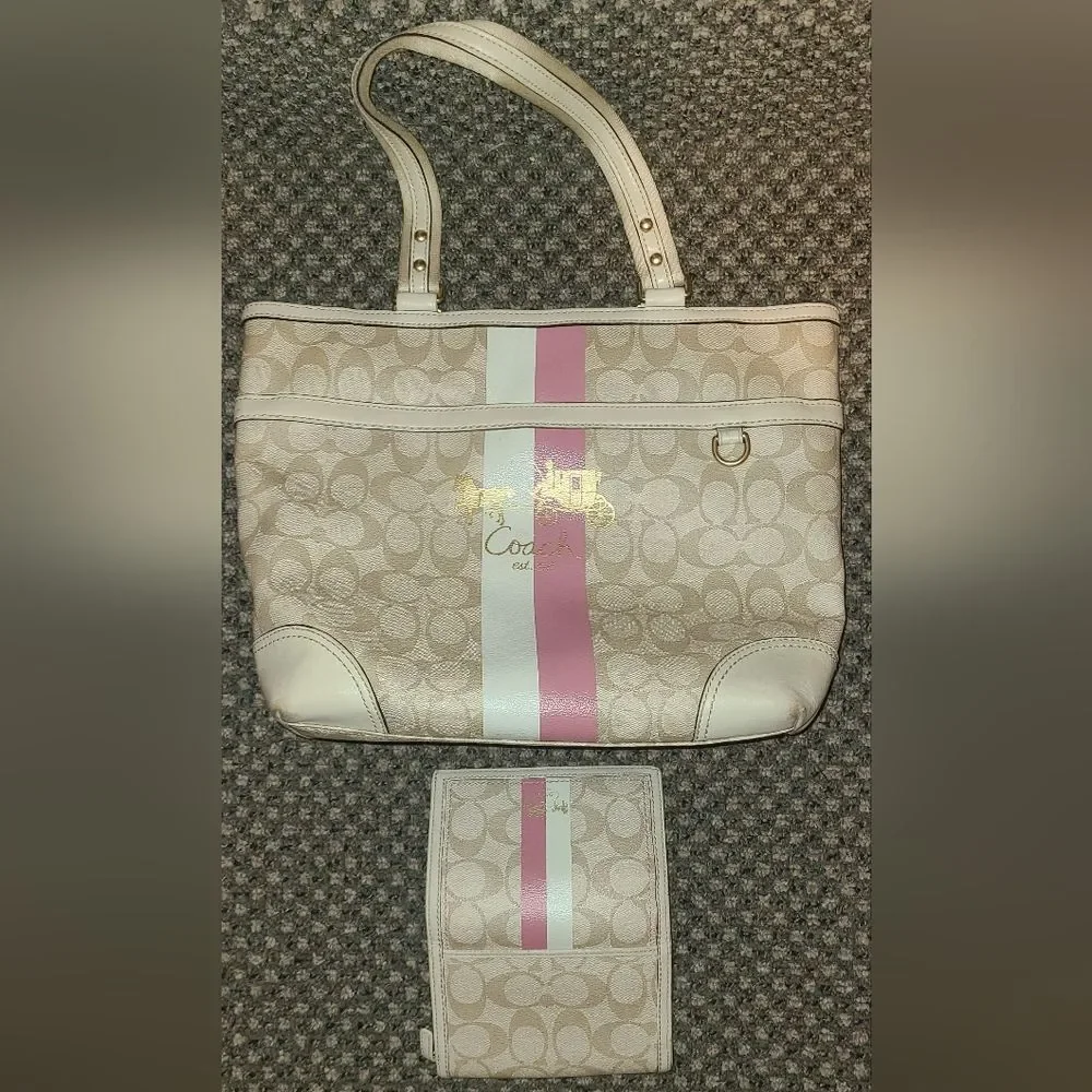 Coach Vintage Chelsea Signature Heritage Horse Carriage Tote Purse Bag + Wallet